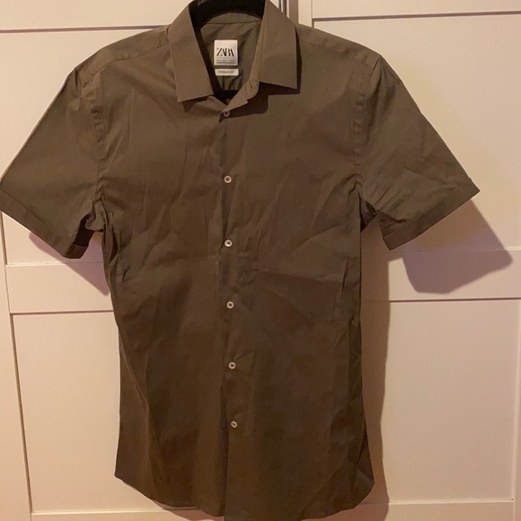 Zara Other - Zara short sleeve super slim button up